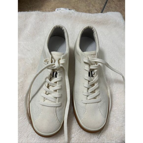 Rothys The Lace Up Sneaker Biscuit W 8.5 - Picture 6 of 8